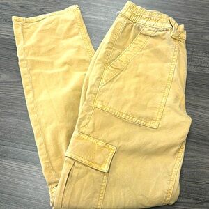 American Eagle khaki cargo skinny pants size 2 short